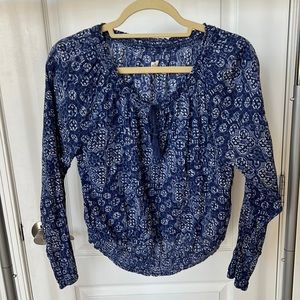 Front tie, peep hole long sleeve blouse